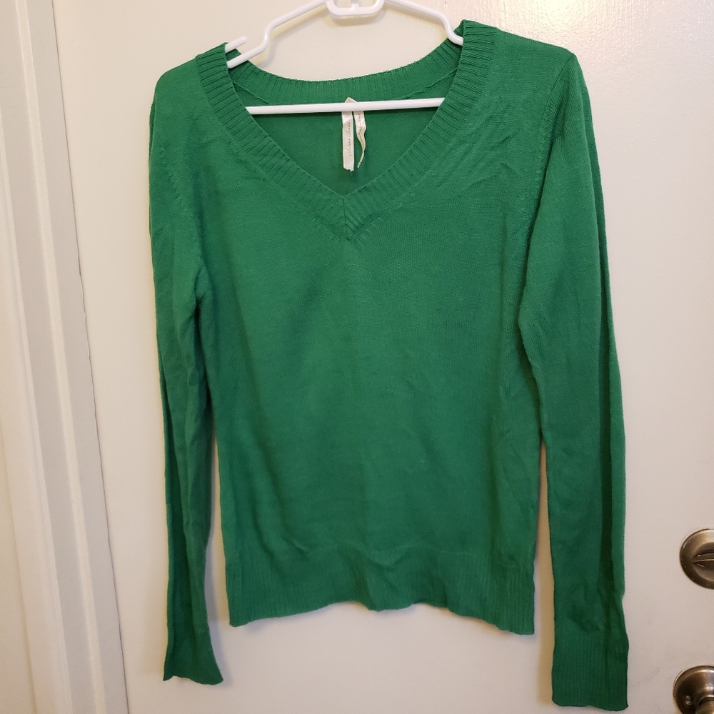 Lightweight V-Neck Sweater
